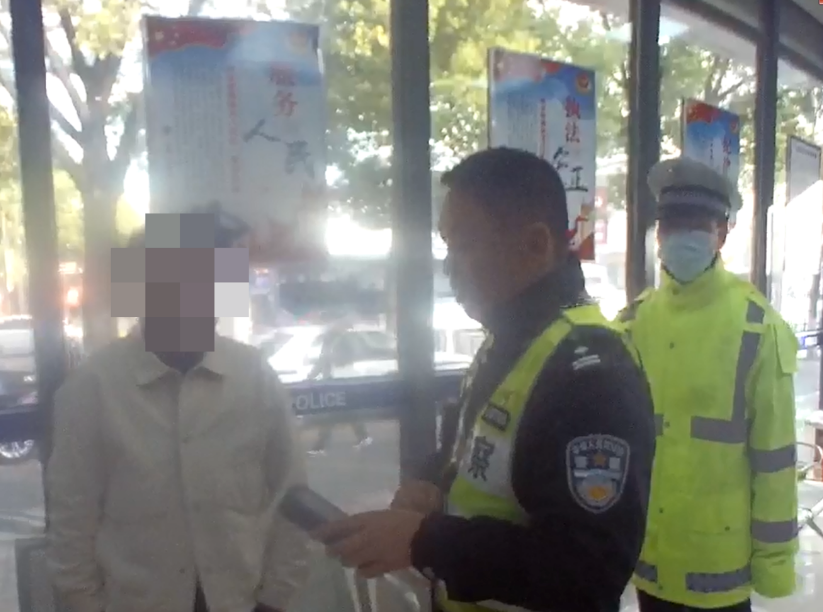 醉酒駕駛半路睡著,這樣開車很“刑” 醉酒駕駛半路睡著,這樣開車很“刑”